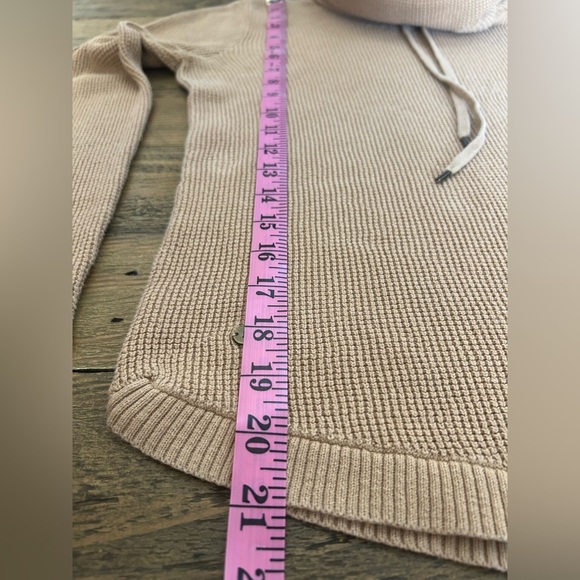 LAUREN RALPH LAUREN Elegant Tan Turtleneck Waffle knit Long Sleeve Top Preppy - Picture 8 of 9